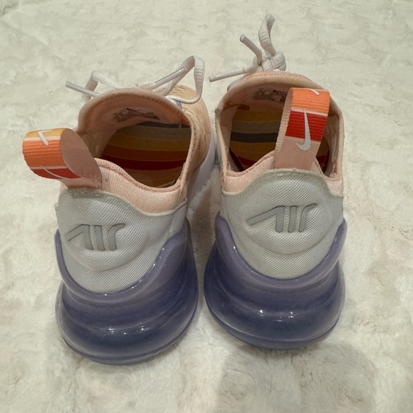 Nike Air Max 270 Washed Coral - Picture 2 of 7